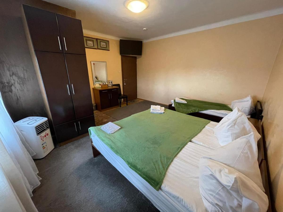 451 Rooms Graz Bagian luar foto