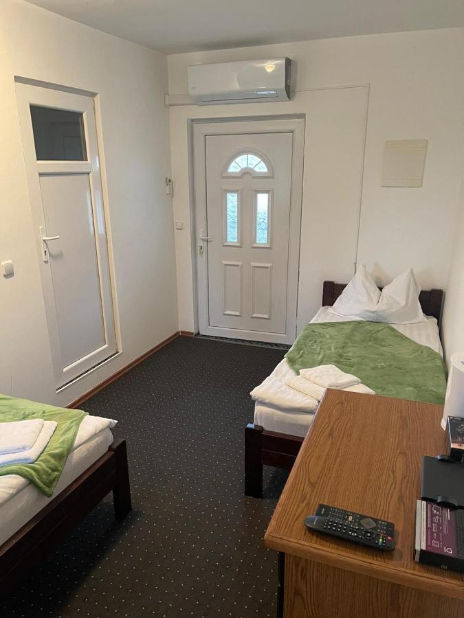 451 Rooms Graz Bagian luar foto