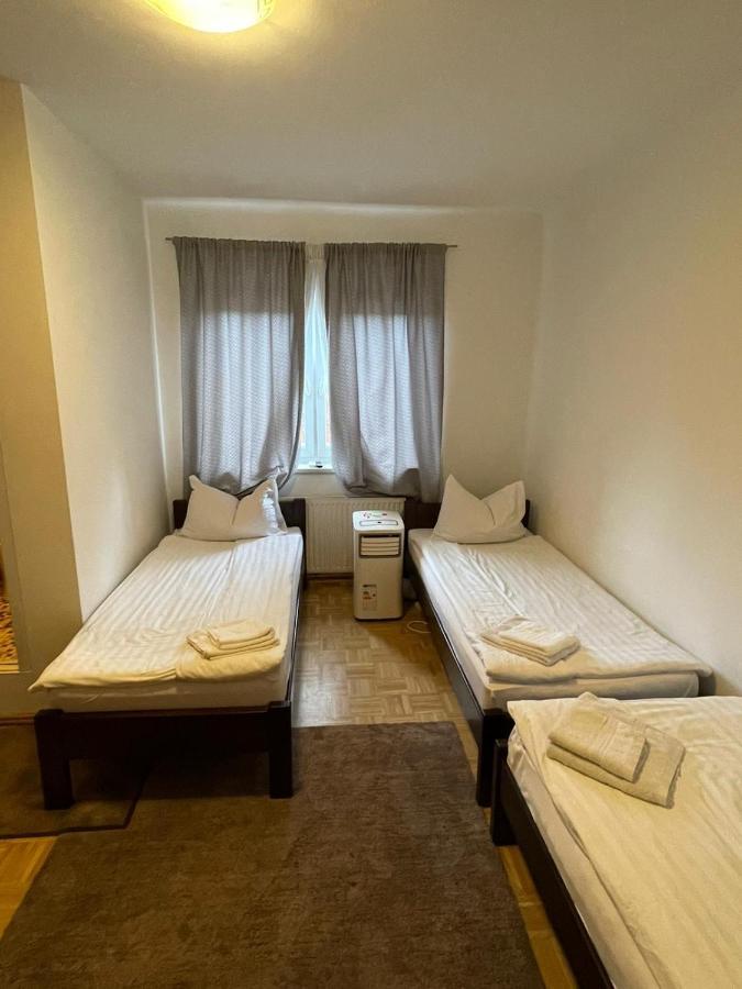 451 Rooms Graz Bagian luar foto