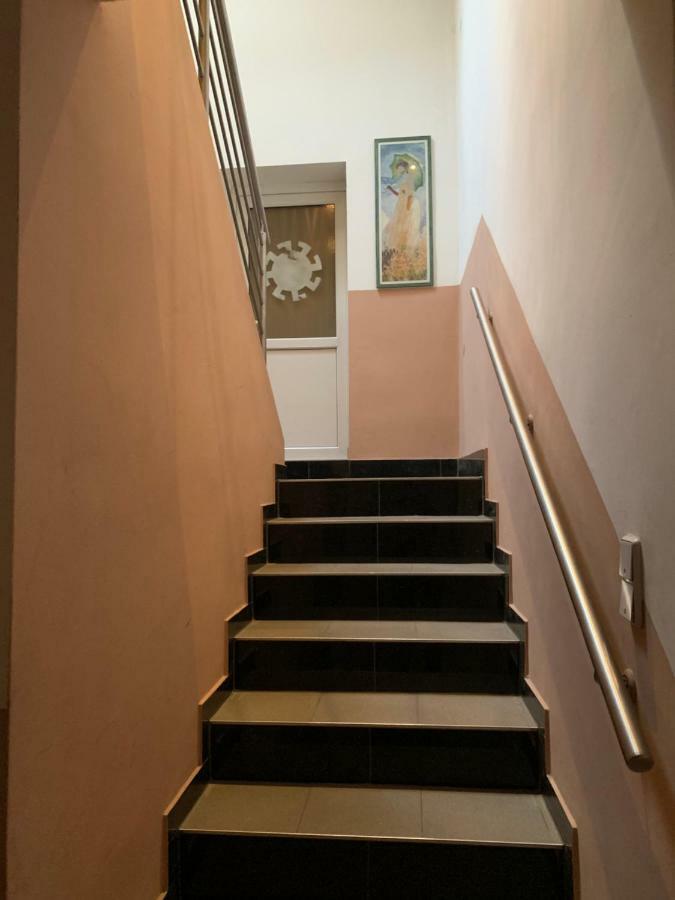 451 Rooms Graz Bagian luar foto