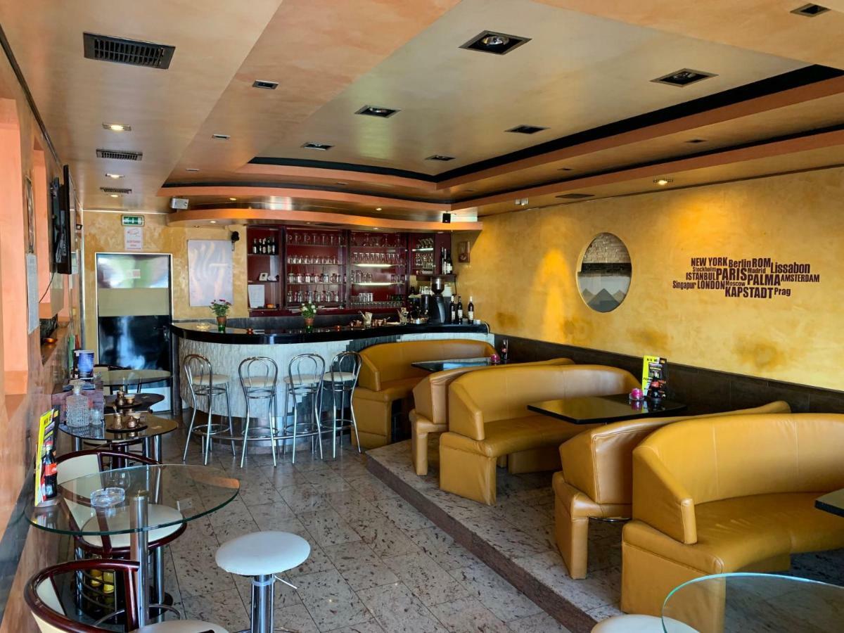 451 Rooms Graz Bagian luar foto
